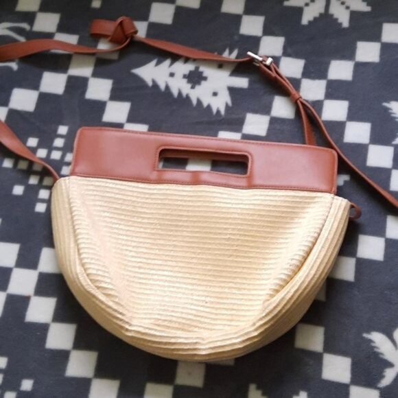 Circus by Sam Edelman Darla Half Moon Satchel Handbag - Picture 2 of 12